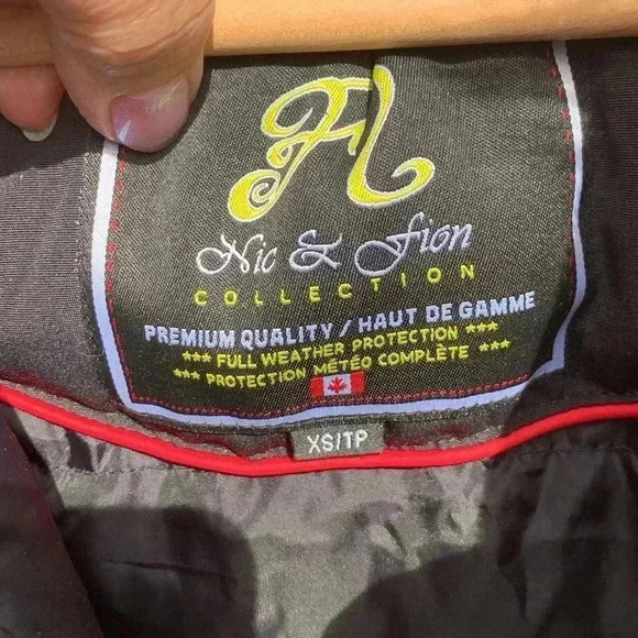 Nic & Fion Heavy Duty Winter Jacket w Silver Fox Fur Lined Hood, rated to -30 - Picture 10 of 17